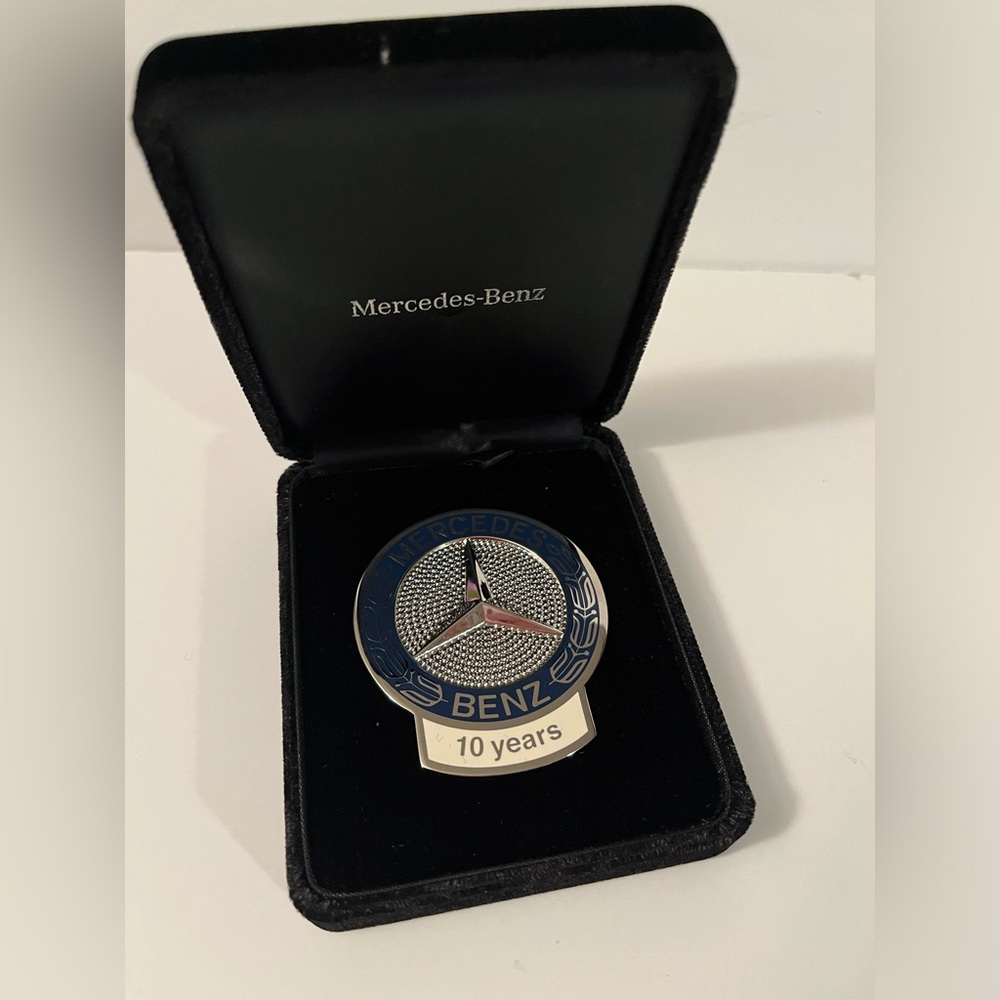 Mercedes Grille Badge